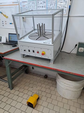 Stroj WiCW-10 - WiMes - navíjení smotků